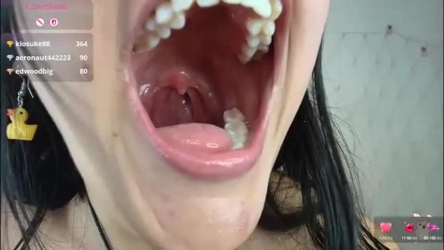 Image 2 of hinata_21_ Stream on Chaturbate on 1 month ago
