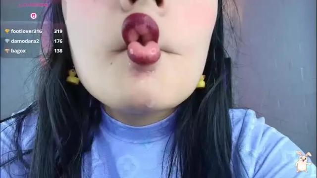 Image 4 of hinata_21_ Stream on Chaturbate on 27 days ago