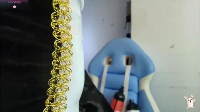 Image 4 of hinata_21_ Stream on Chaturbate on 11 days ago