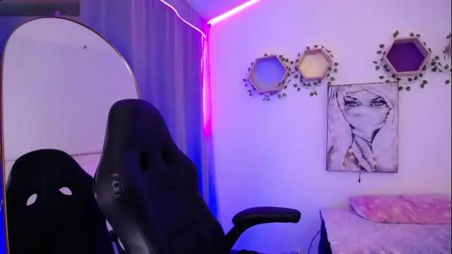 Image 2 of hinatamoon Stream on Chaturbate on 3 months ago