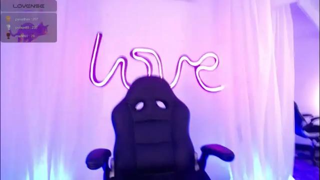 Image 8 of hinatamoon Stream on Chaturbate on 3 months ago