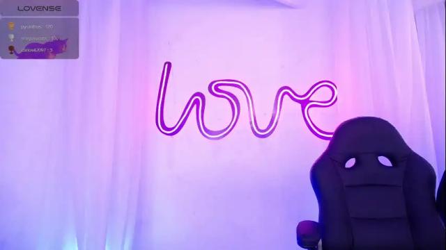 Image 8 of hinatamoon Stream on Chaturbate on 2 months ago