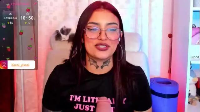 Image 11 of hinataweed01 Stream on Chaturbate on 1 month ago