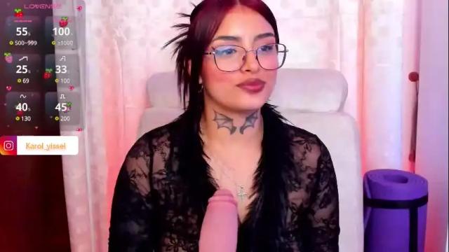Image 3 of hinataweed01 Stream on Chaturbate on 1 month ago