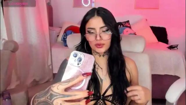 Image 3 of hinataweed01 Stream on Chaturbate on 4 months ago