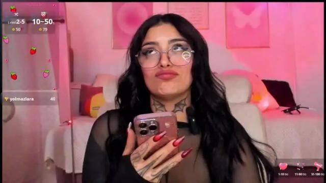 Image 2 of hinataweed01 Stream on Chaturbate on 3 months ago