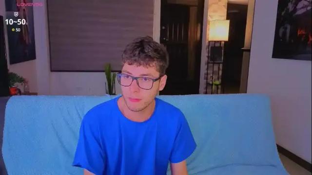 Image 7 of hipatiaandhephaestus Stream on Chaturbate on 13 days ago