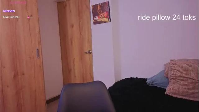 Image 11 of hipatiaandhephaestus Stream on Chaturbate on 1 month ago