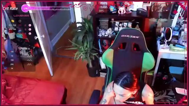 Image 2 of hippydippygothslut Stream on Chaturbate on 20 months ago