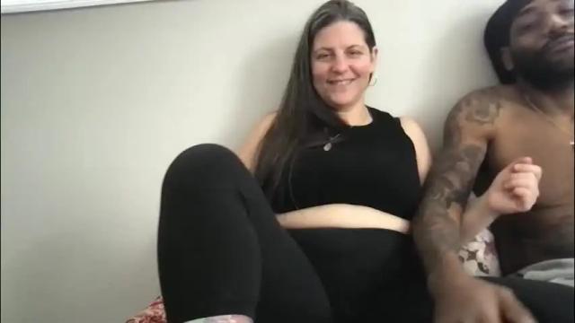 Image 2 of hippyprincess22 Stream on Chaturbate on 1 month ago