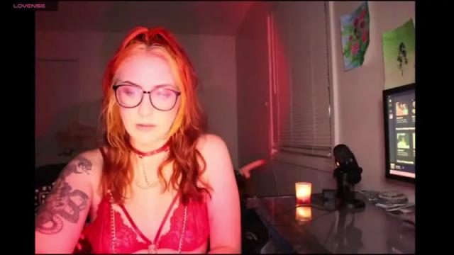 Image 11 of hippyspice Stream on Chaturbate on 19 months ago