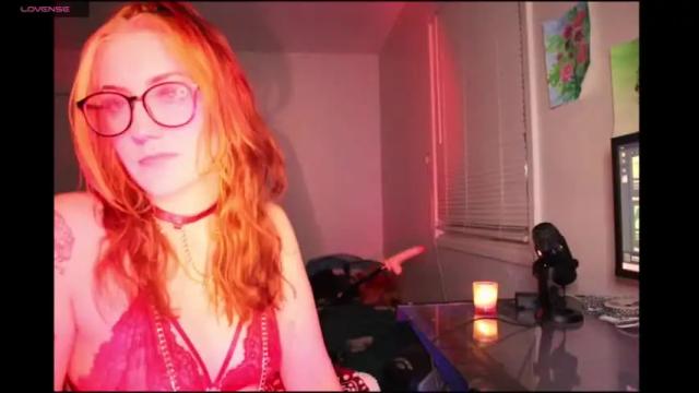 Image 12 of hippyspice Stream on Chaturbate on 19 months ago