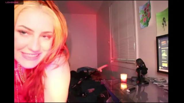 Image 3 of hippyspice Stream on Chaturbate on 19 months ago