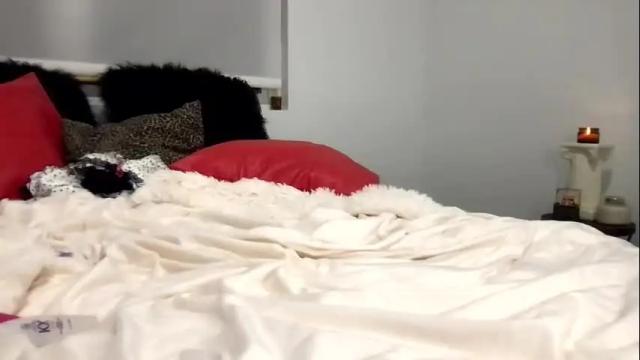Image 12 of hispanicbunny Stream on Chaturbate on 18 months ago