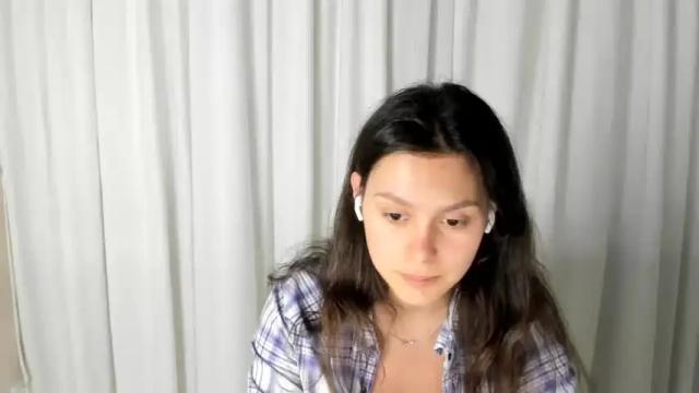 Image 3 of hitachibottl Stream on Chaturbate on 25 months ago