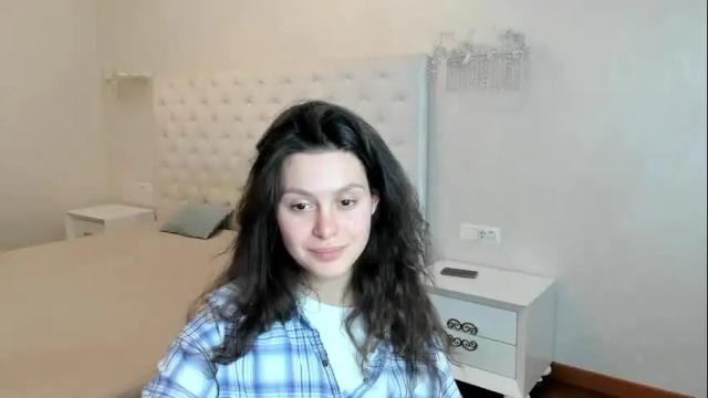 Image 3 of hitachibottl Stream on Chaturbate on 17 months ago