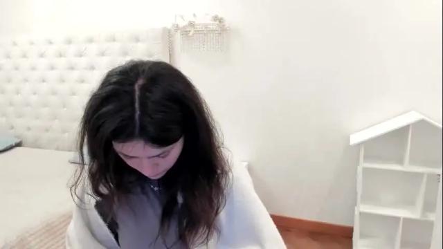 Image 10 of hitachibottl Stream on Chaturbate on 17 months ago