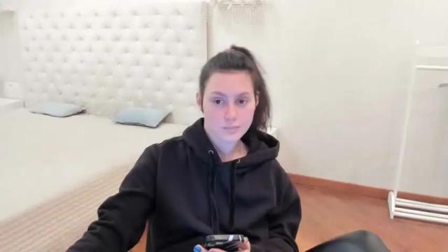 Image 8 of hitachibottl Stream on Chaturbate on 15 months ago