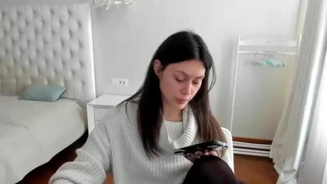 Image 10 of hitachibottl Stream on Chaturbate on 15 months ago