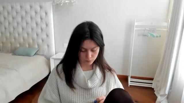 Image 12 of hitachibottl Stream on Chaturbate on 15 months ago