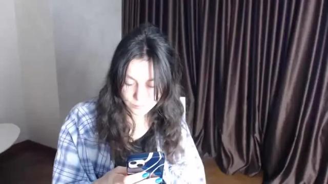 Image 4 of hitachibottl Stream on Chaturbate on 15 months ago