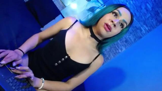 Image 7 of hitzell_vickers_ Stream on Chaturbate on 13 months ago
