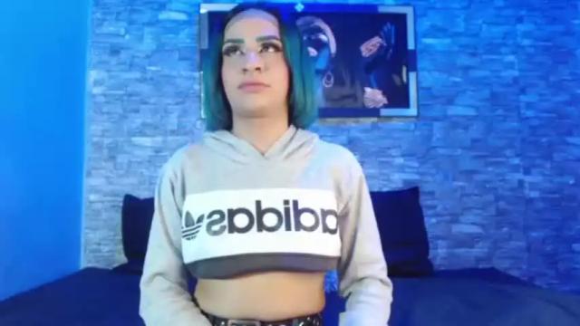 Image 7 of hitzell_vickers_ Stream on Chaturbate on 12 months ago