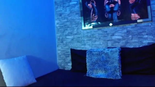 Image 8 of hitzell_vickers_ Stream on Chaturbate on 12 months ago