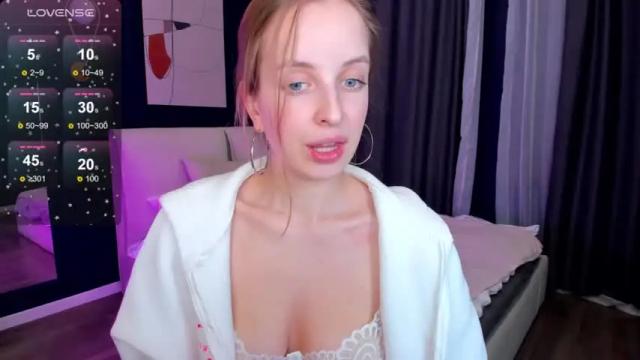 Thumbnail 1, hiviolet_'s Stream at Chaturbate, 18 months ago