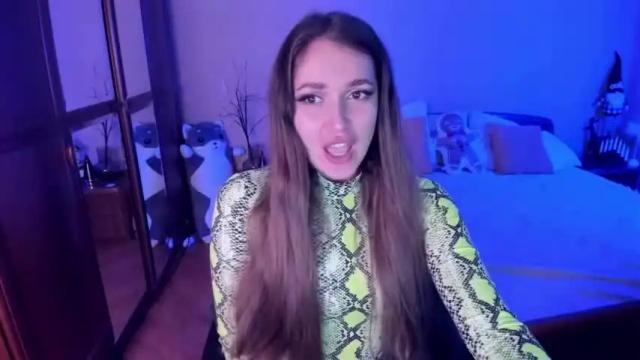 Image 2 of hloesky Stream on Chaturbate on 15 months ago