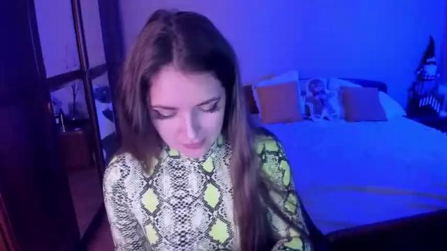 Image 8 of hloesky Stream on Chaturbate on 15 months ago
