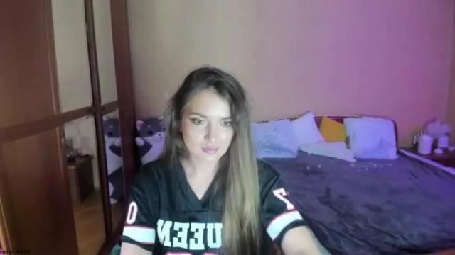 Image 12 of hloesky Stream on Chaturbate on 14 months ago