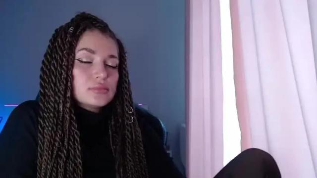 Image 12 of hloesky Stream on Chaturbate on 12 months ago
