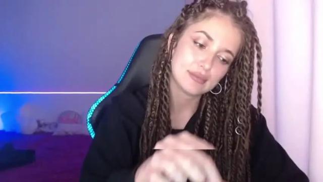 Image 7 of hloesky Stream on Chaturbate on 12 months ago