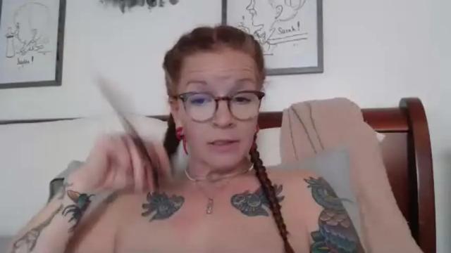 Image 12 of hockey_and_lace Stream on Chaturbate on 16 months ago