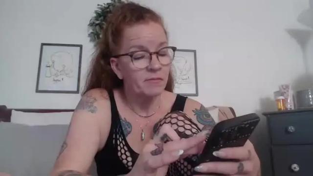 Image 6 of hockey_and_lace Stream on Chaturbate on 16 months ago