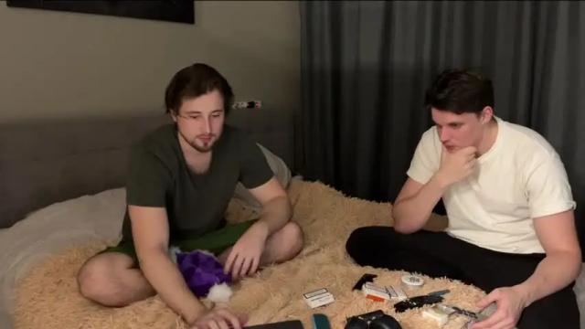 Image 2 of hole_stealer Stream on Chaturbate on 16 months ago