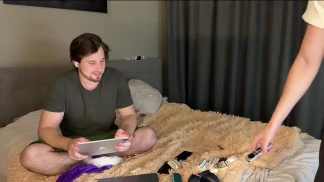 Image 4 of hole_stealer Stream on Chaturbate on 16 months ago