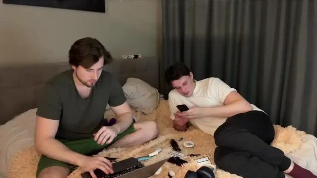 Image 8 of hole_stealer Stream on Chaturbate on 16 months ago