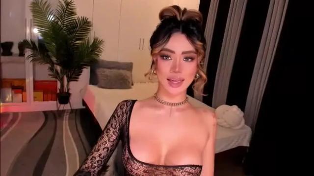 Thumbnail 1, holee_laura's Stream at Chaturbate, 1 month ago