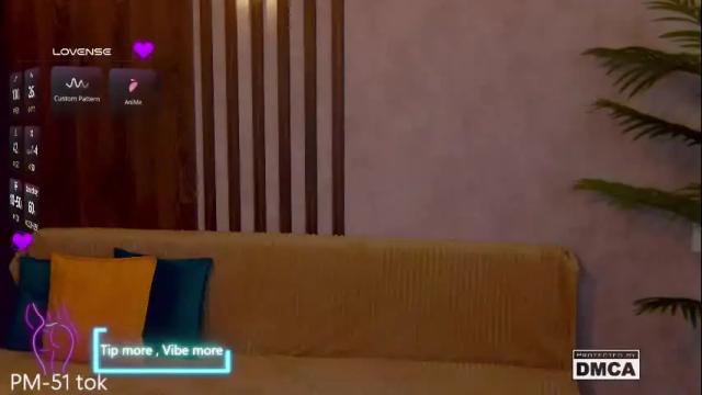 Image 7 of holl1would Stream on Chaturbate on 22 days ago