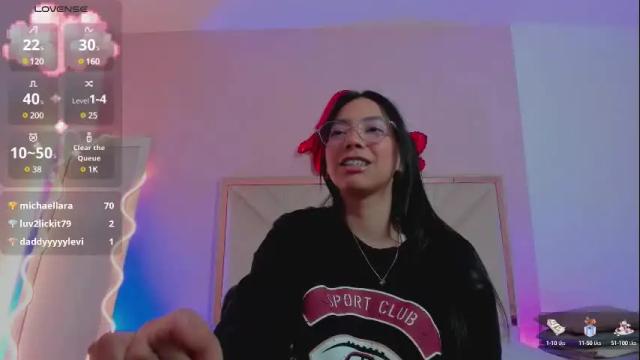 Image 7 of hollie_tay Stream on Chaturbate on 29 days ago