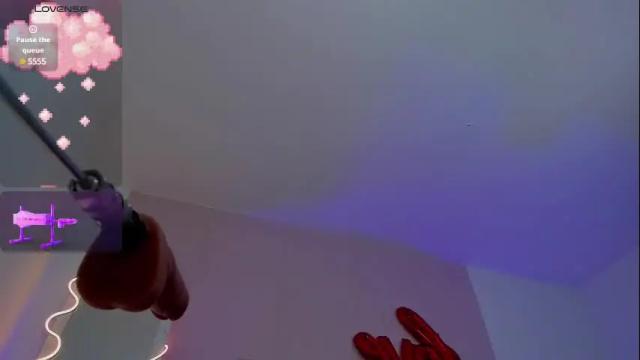 Image 11 of hollie_tay Stream on Chaturbate on 15 days ago