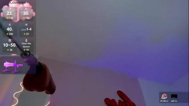 Image 12 of hollie_tay Stream on Chaturbate on 15 days ago