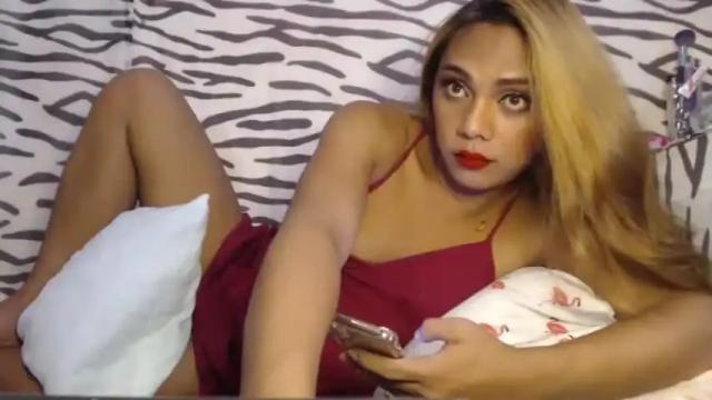 Image 11 of holliescarlet Stream on Chaturbate on 17 months ago