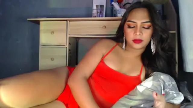 Image 3 of holliescarlet Stream on Chaturbate on 1 month ago