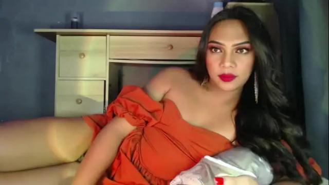 Image 6 of holliescarlet Stream on Chaturbate on 1 month ago