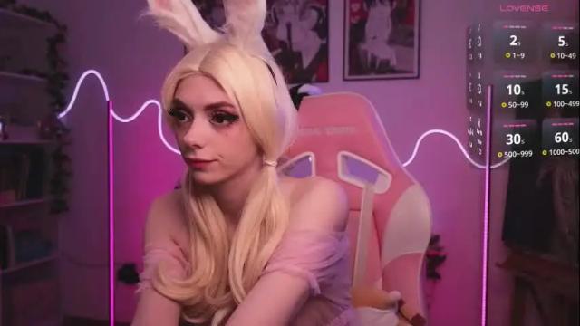 Image 6 of holliwould_ Stream on Chaturbate on 1 month ago