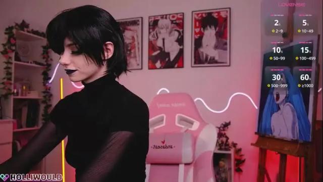 Image 2 of holliwould_ Stream on Chaturbate on 4 days ago