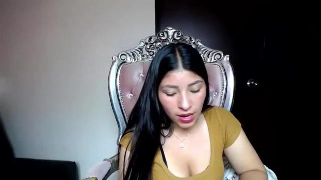 Image 4 of holly__20 Stream on Chaturbate on 1 month ago